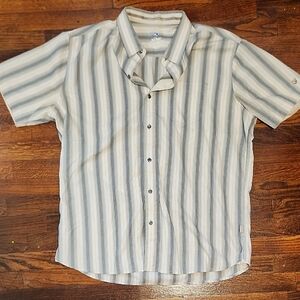 Kuhl Men's Blue Tan Creme Striped Button Down Short Sleeve Shirt Outdoor Casual